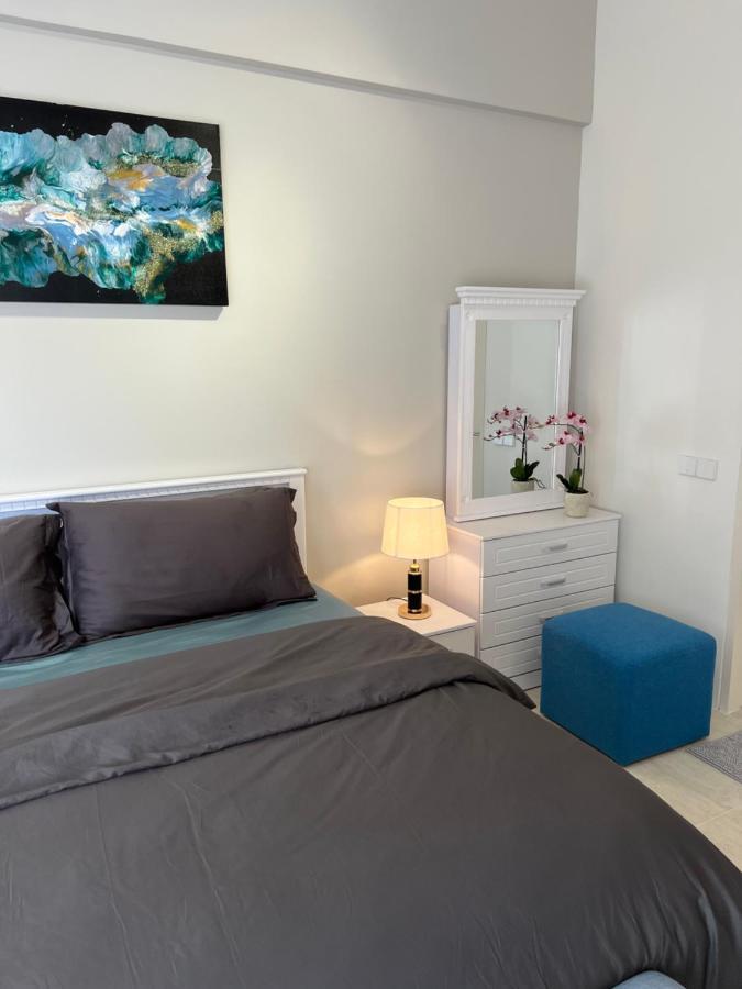 By The Sea Beachfront Designer Suites Penang - Managed By Art Of Tree บาตูเฟอริงกี ภายนอก รูปภาพ