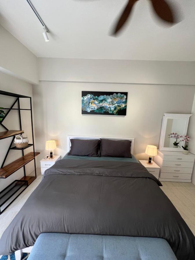 By The Sea Beachfront Designer Suites Penang - Managed By Art Of Tree บาตูเฟอริงกี ภายนอก รูปภาพ