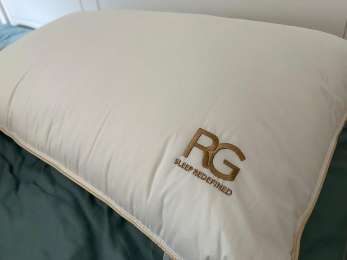 By The Sea Beachfront Designer Suites Penang - Managed By Art Of Tree บาตูเฟอริงกี ภายนอก รูปภาพ